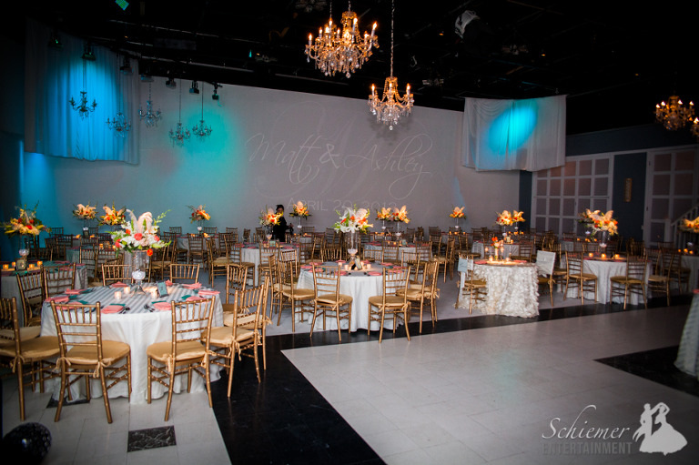 J Verno Studios Pittsburgh Wedding Dj Disc Jockey Eric Schiemer Afterwards Ashley And Matt Danced To A Unique Mix Of Two Elton John Songs