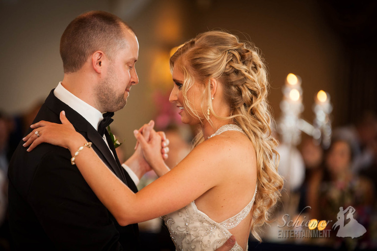 Club at Nevillewood Wedding Reception DJ (5 of 25)